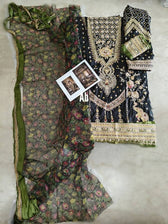 img_open_pic_zarlish_by_mohsin_naveed_ranjha_awwal_boutique