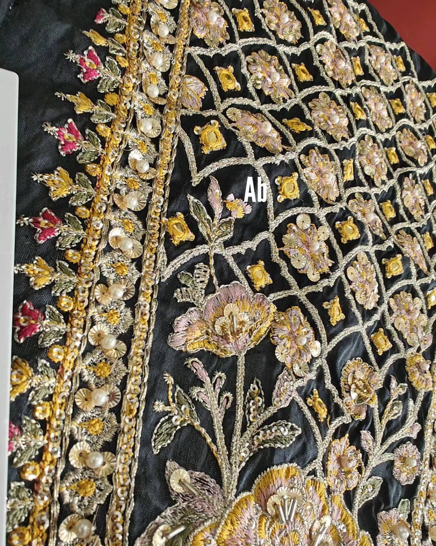 img_open_pic_zarlish_by_mohsin_naveed_ranjha_awwal_boutique