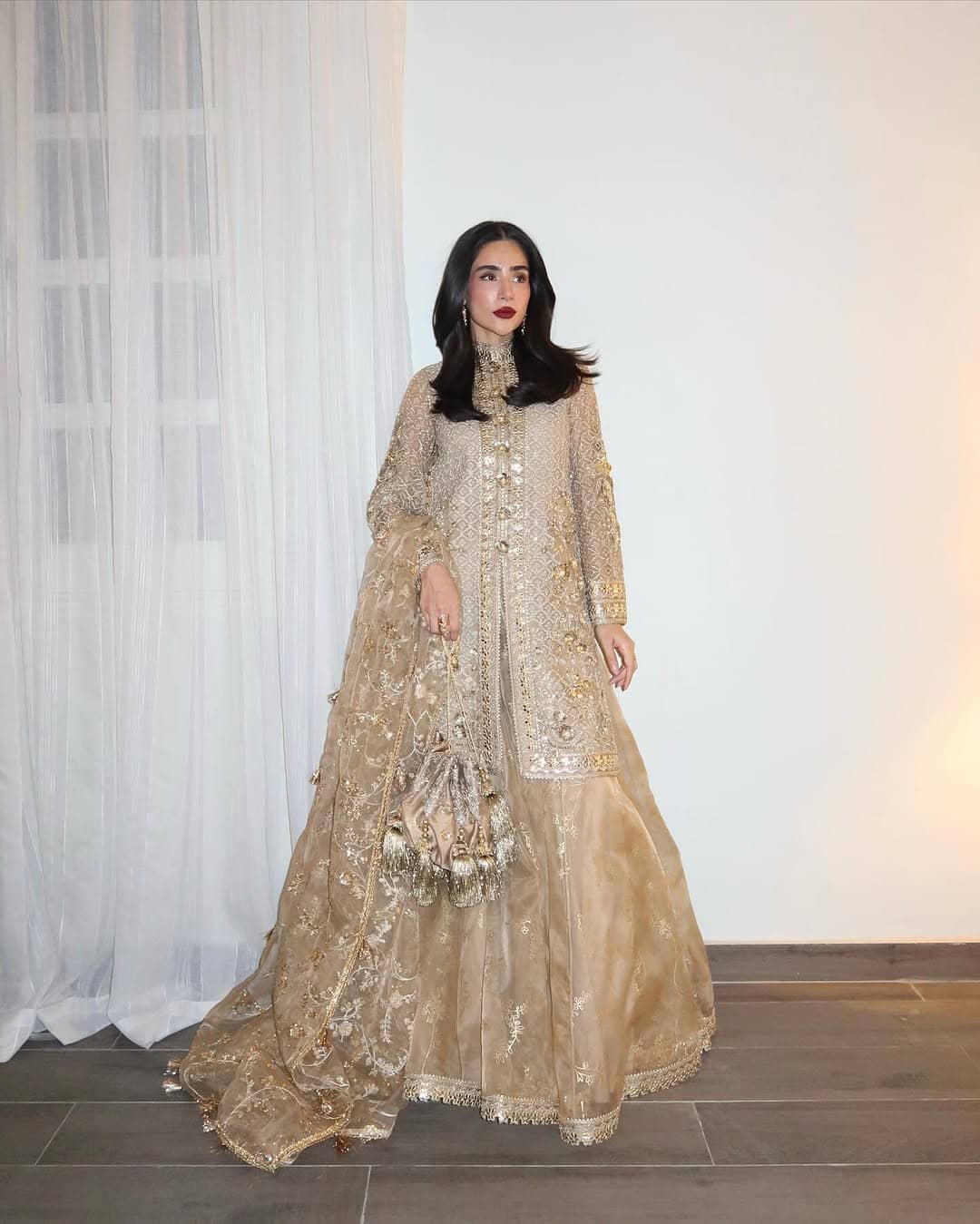 img_spotted_in_mohsin_naveed_ranjha_bridal_awwal_boutique