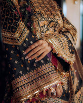 img_mohsin_naveed_ranjha_awwal_boutique
