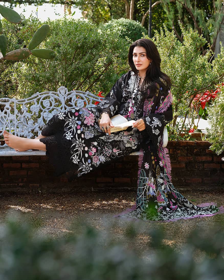 img_mushq_amoi_lawn_awwal_boutique