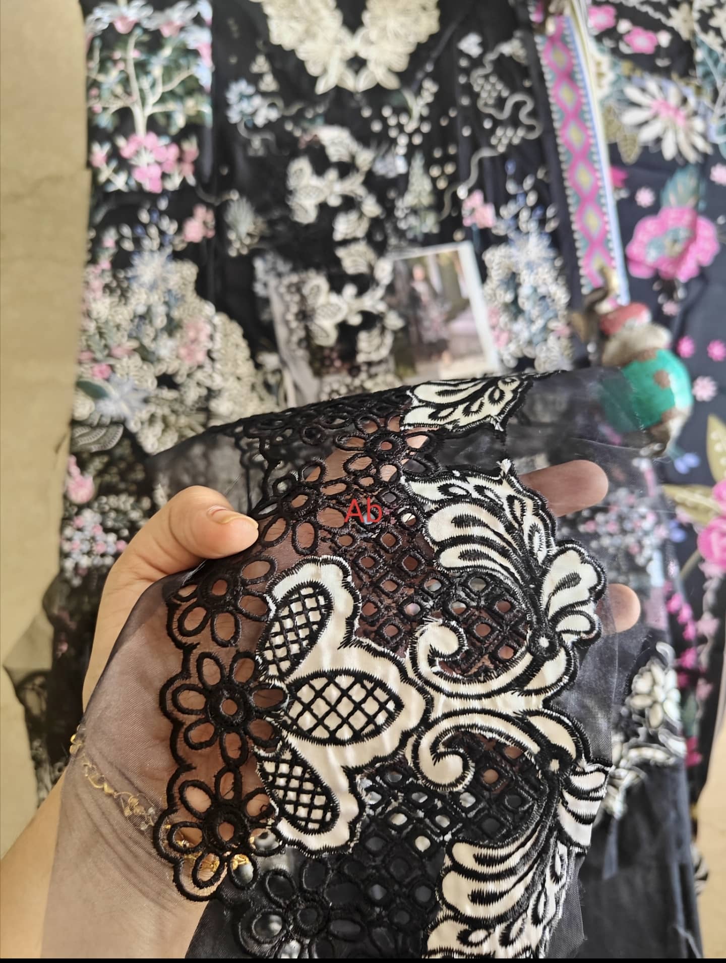 Open Pic/Mushq Amoi Lawn/Gentle Breeze/Black