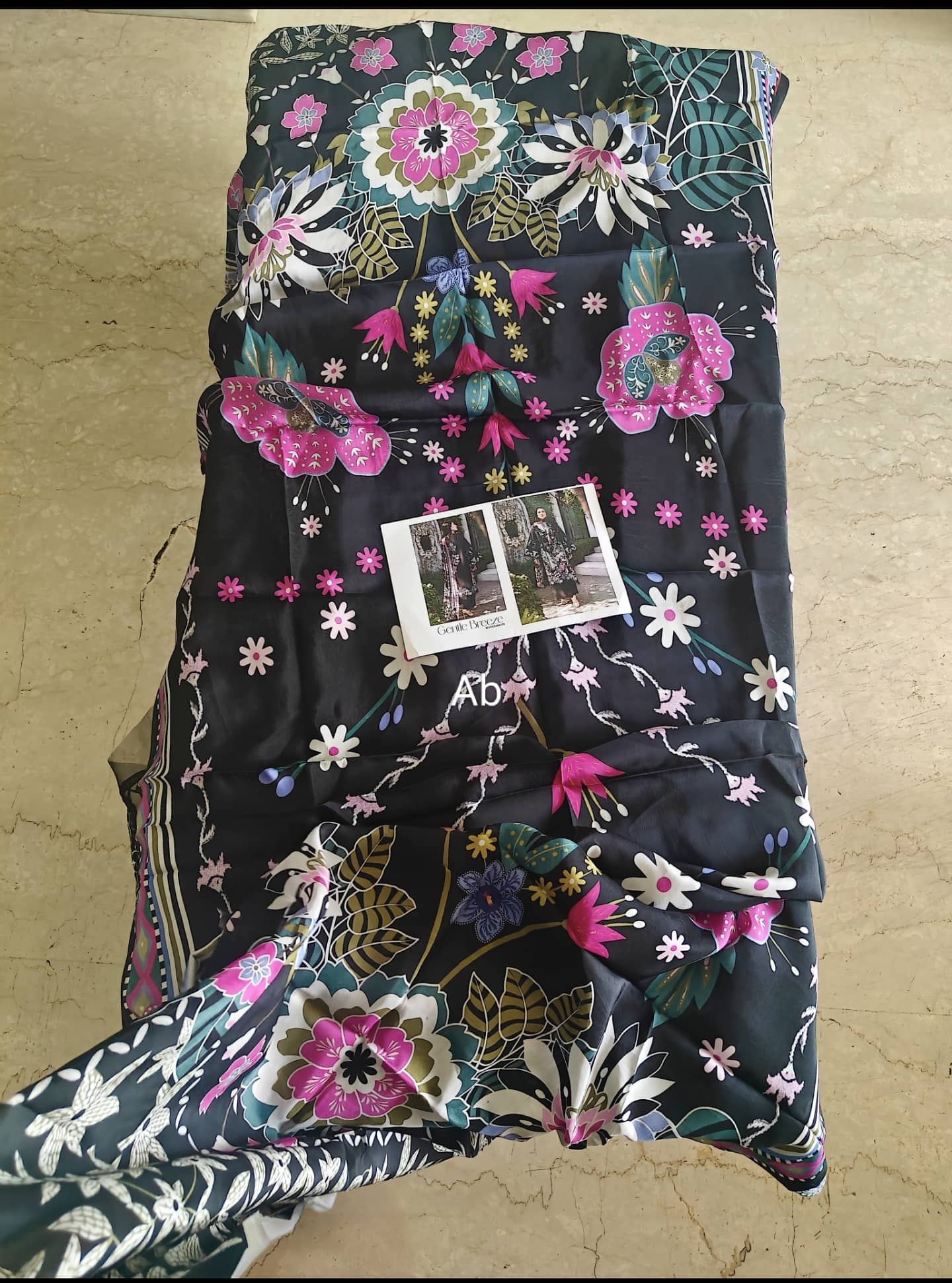 Open Pic/Mushq Amoi Lawn/Gentle Breeze/Black