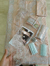 img_mushq_astoria_open_pic_awwal_boutique