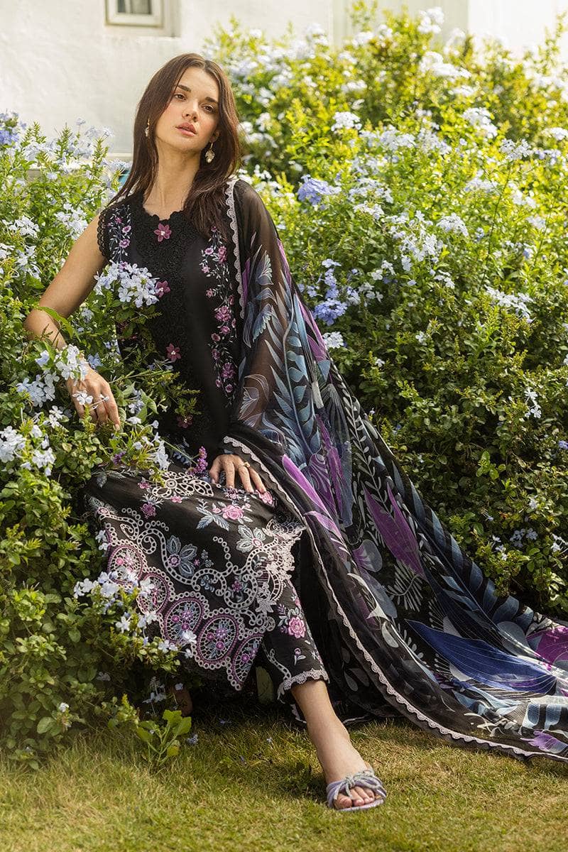 Mushq Hemline 25/Thorned Grace/Black