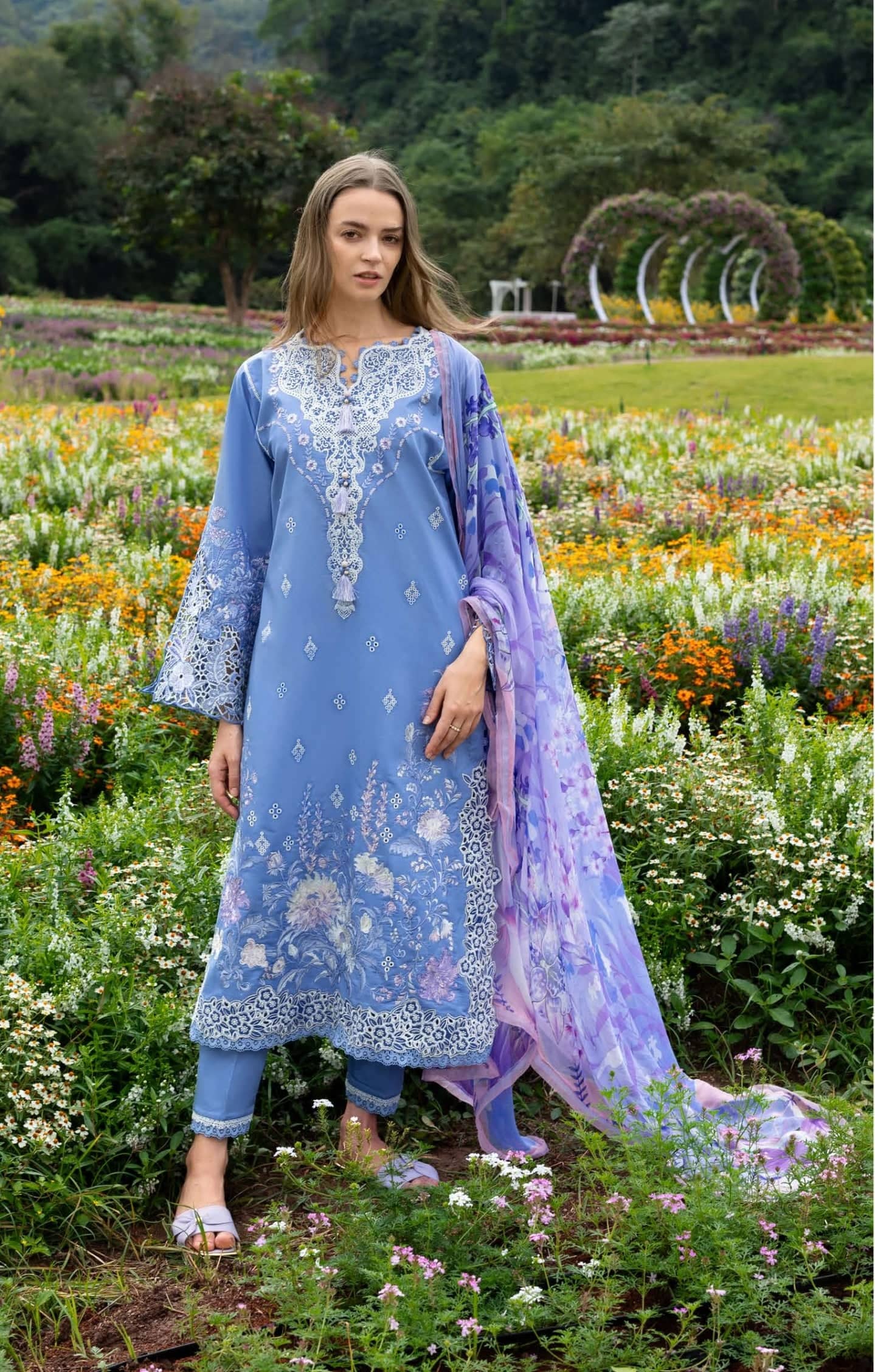 img_mushq_hemline_23_awwal_boutique