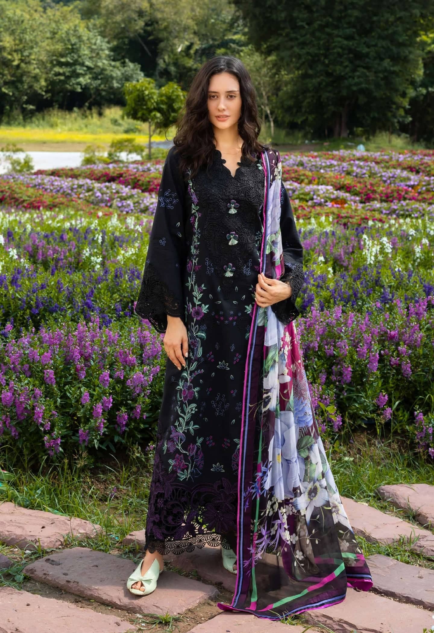 img_mushq_hemline_23_awwal_boutique