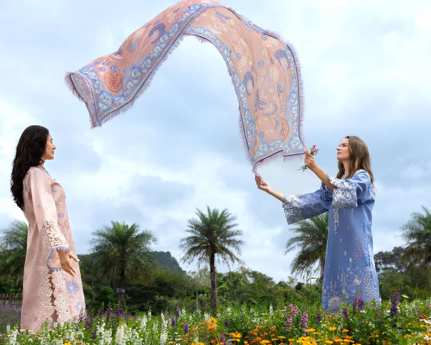 Mushq Hemline 26/Peony Glow