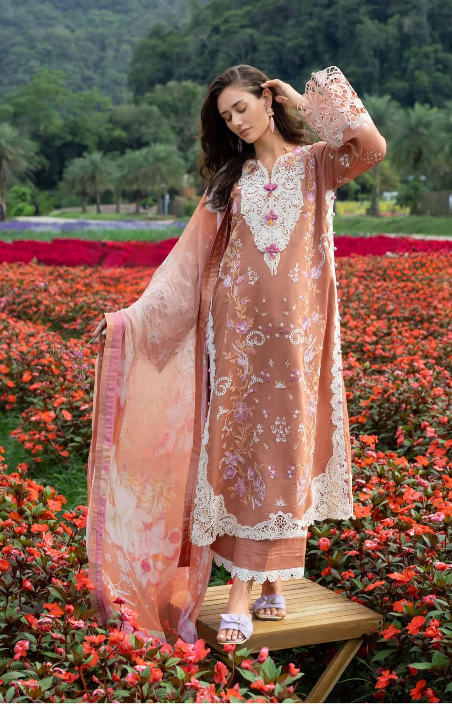 img_mushq_hemline_23_awwal_boutique