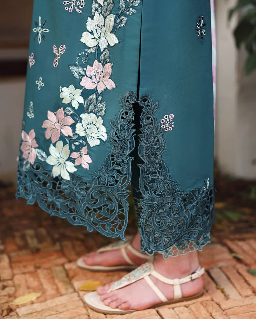 img_mushq_hemline_secret_garden_awwal_boutique