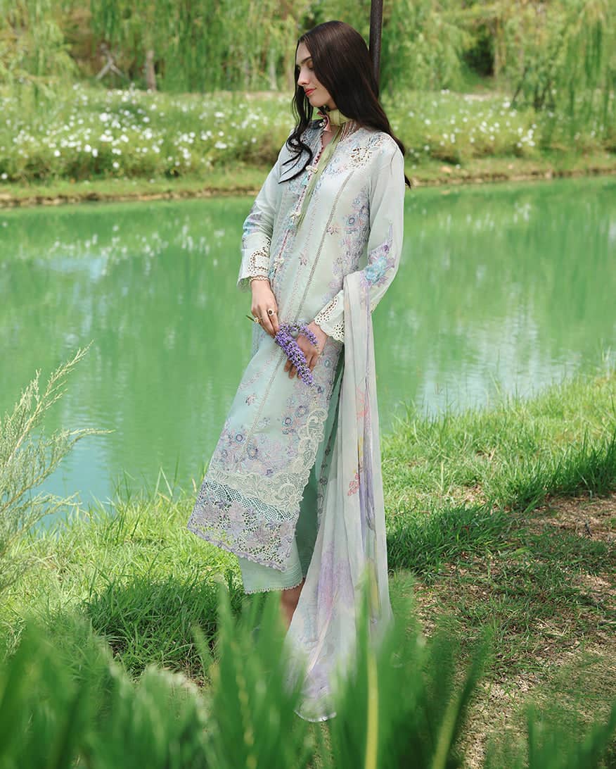 Sale‼️Mushq Hemline 26/Vol 3/Garden Royale