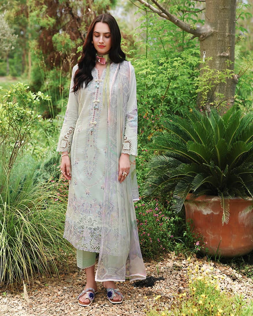 Sale‼️Mushq Hemline 26/Vol 3/Garden Royale