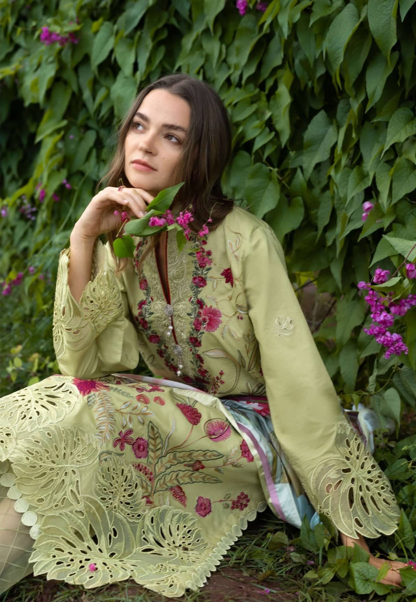 img_mushq_hemline_23_awwal_boutique