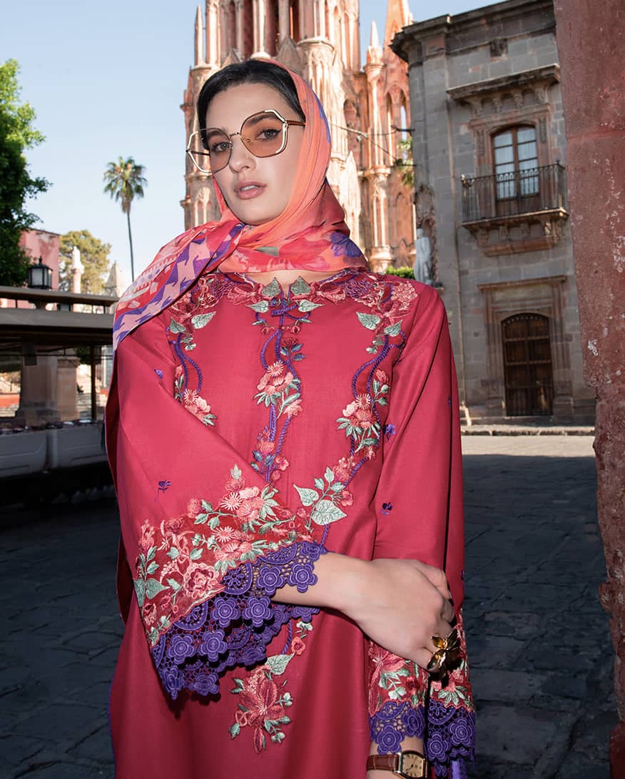 Mushq Hemline Odyssey 26/Nicolas