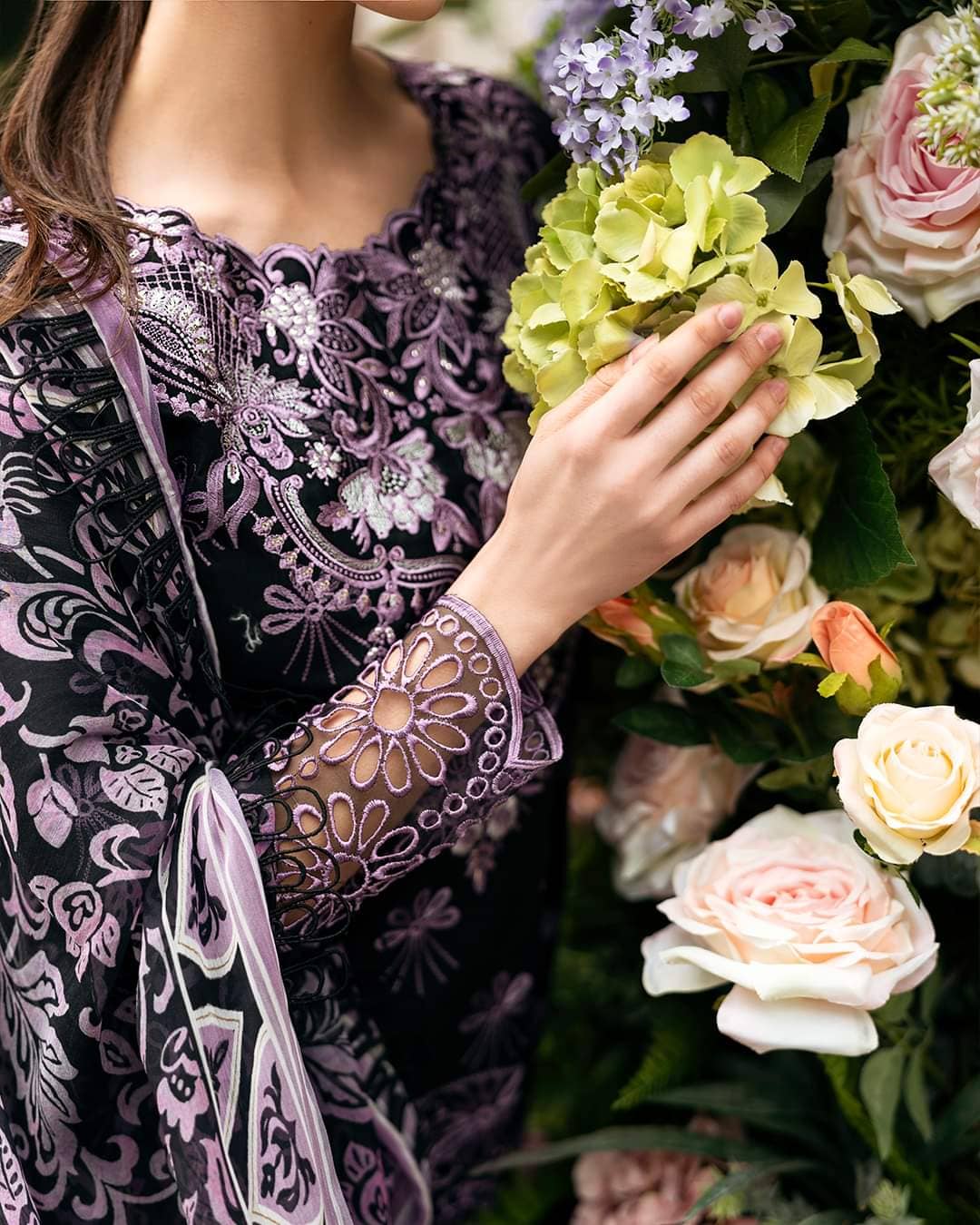 img_mushq_hemline_odyssey_awwal_boutique