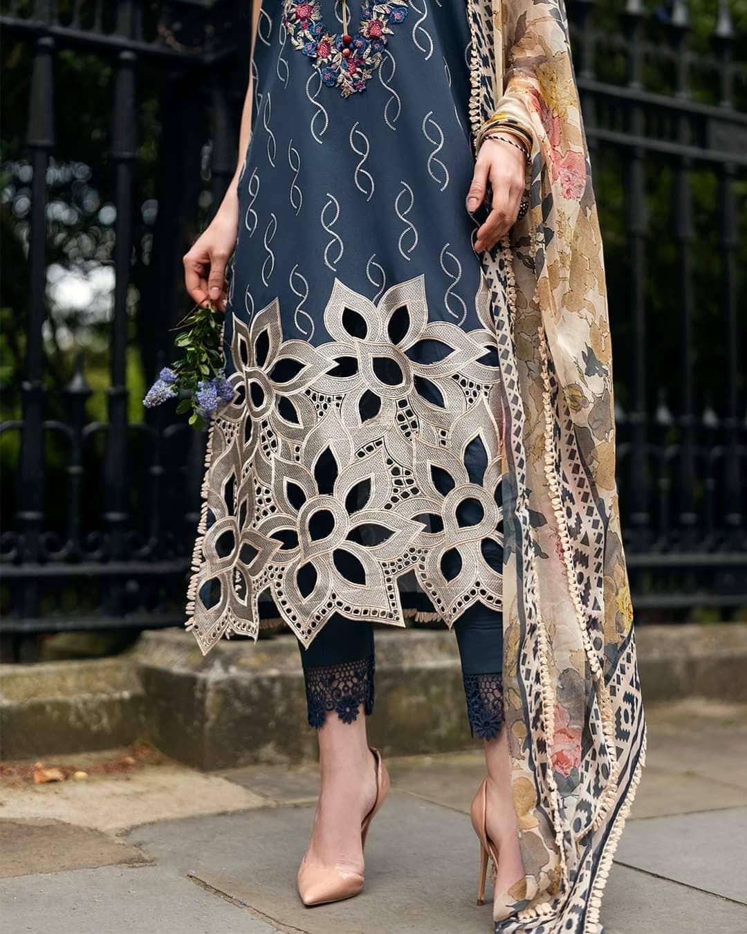 img_mushq_hemline_odyssey_awwal_boutique