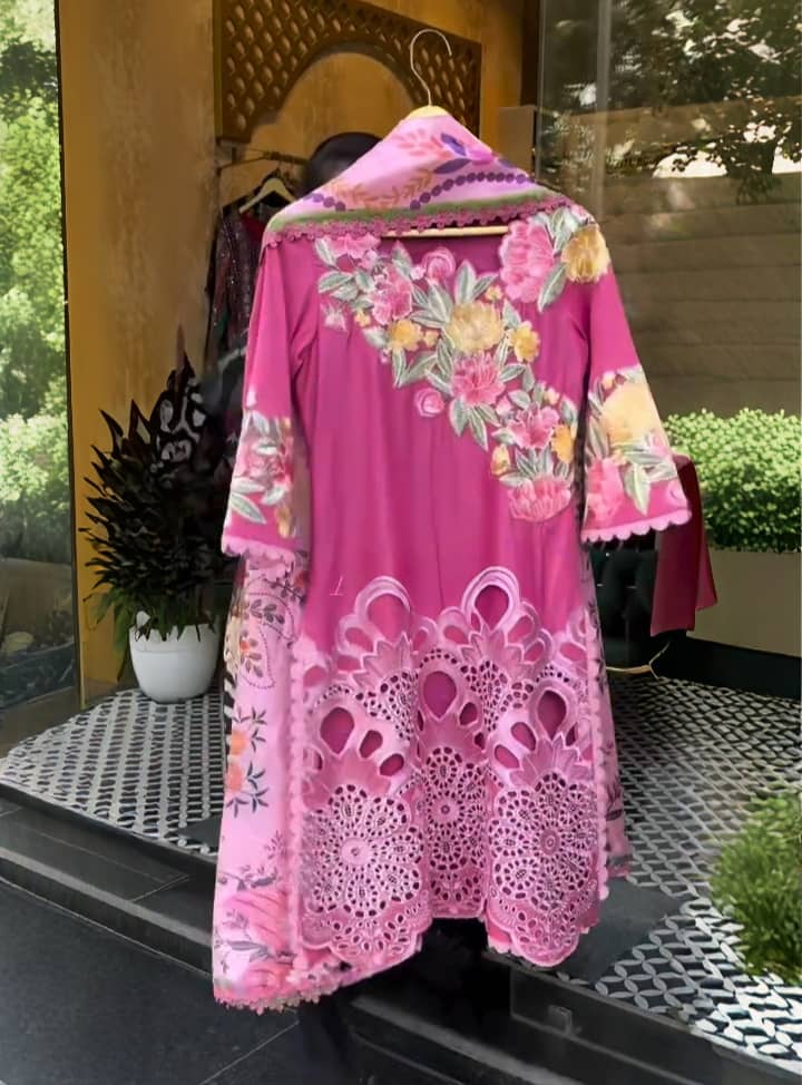 img_mushq_lawn_awwal_boutique