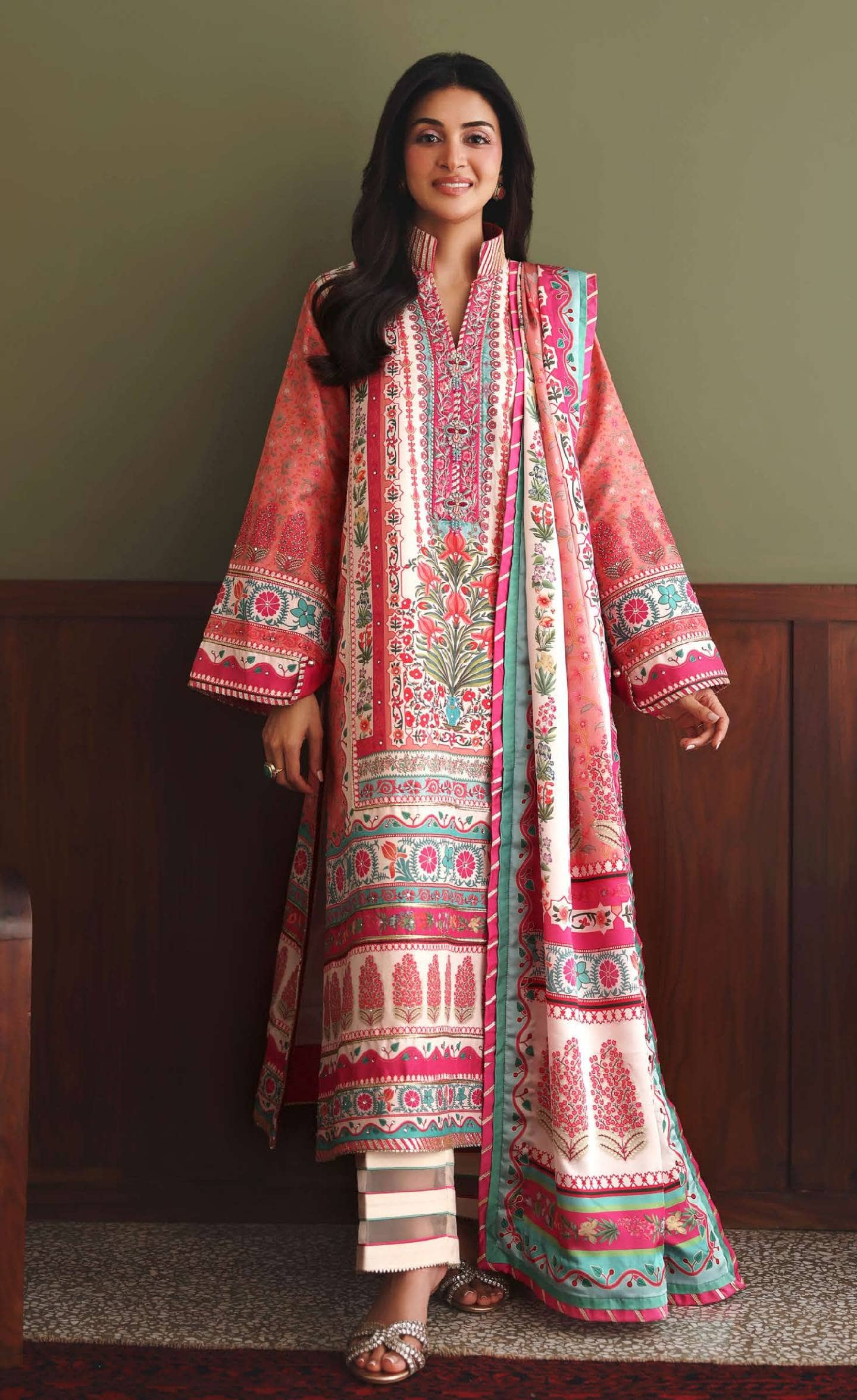 img_mushq_nuvera_silk_awwal_boutique