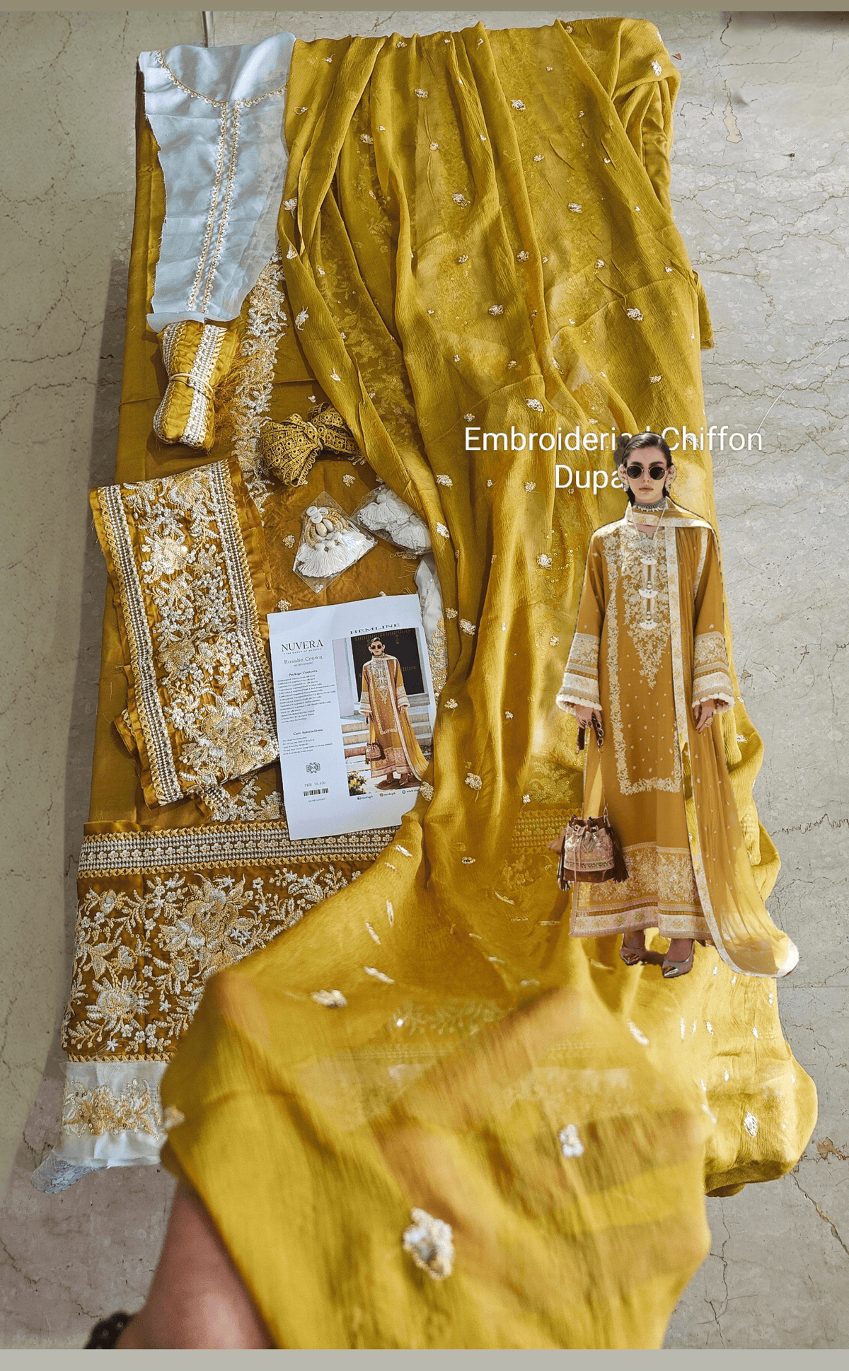 Open Pic/Mushq Nuvera Raw Silk 26/Vol 2/Rosalie Crown/D 07/Yellow