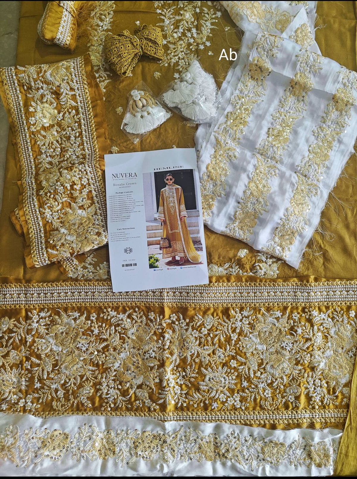 Open Pic/Mushq Nuvera Raw Silk 26/Vol 2/Rosalie Crown/D 07/Yellow