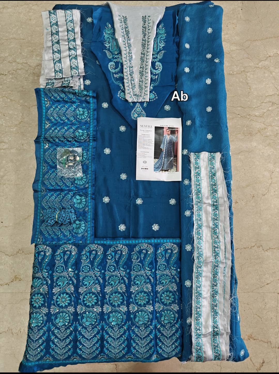 img_mushq_silk_awwal_boutique