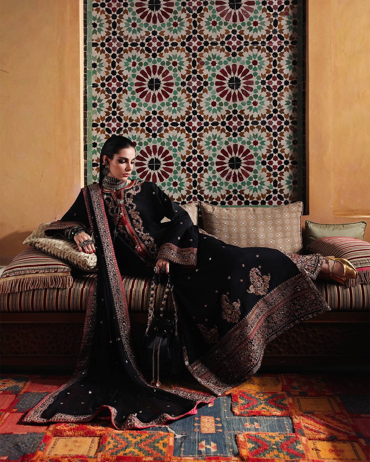 Mushq Nuvera Raw Silk 26/Vol 2/Carmine Jewel/D 06