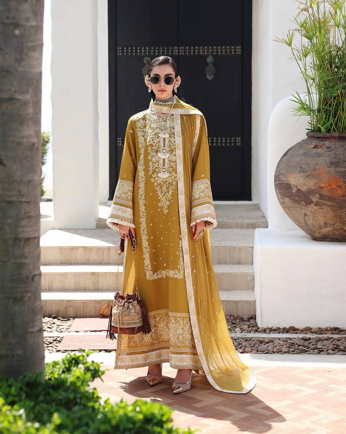 img_mushq_nuvera_silk_awwal_boutique