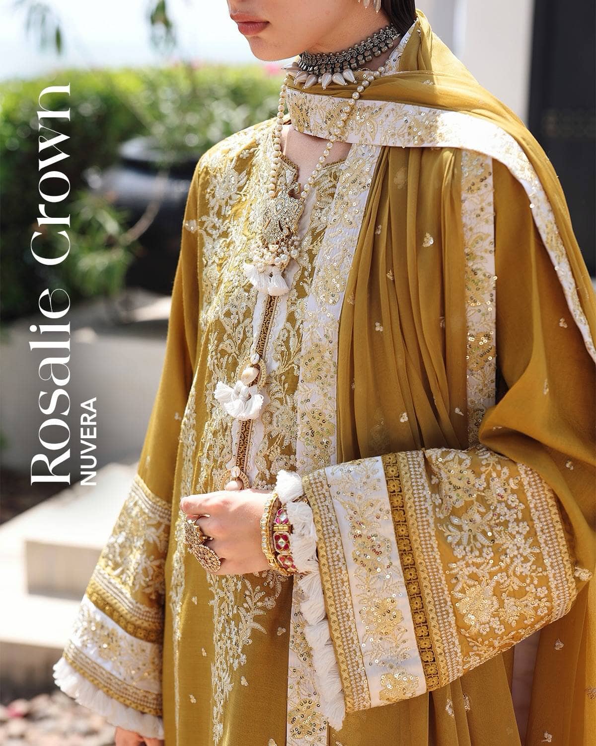 Mushq Nuvera Raw Silk 26/Vol 2/Rosalie Crown/D 07