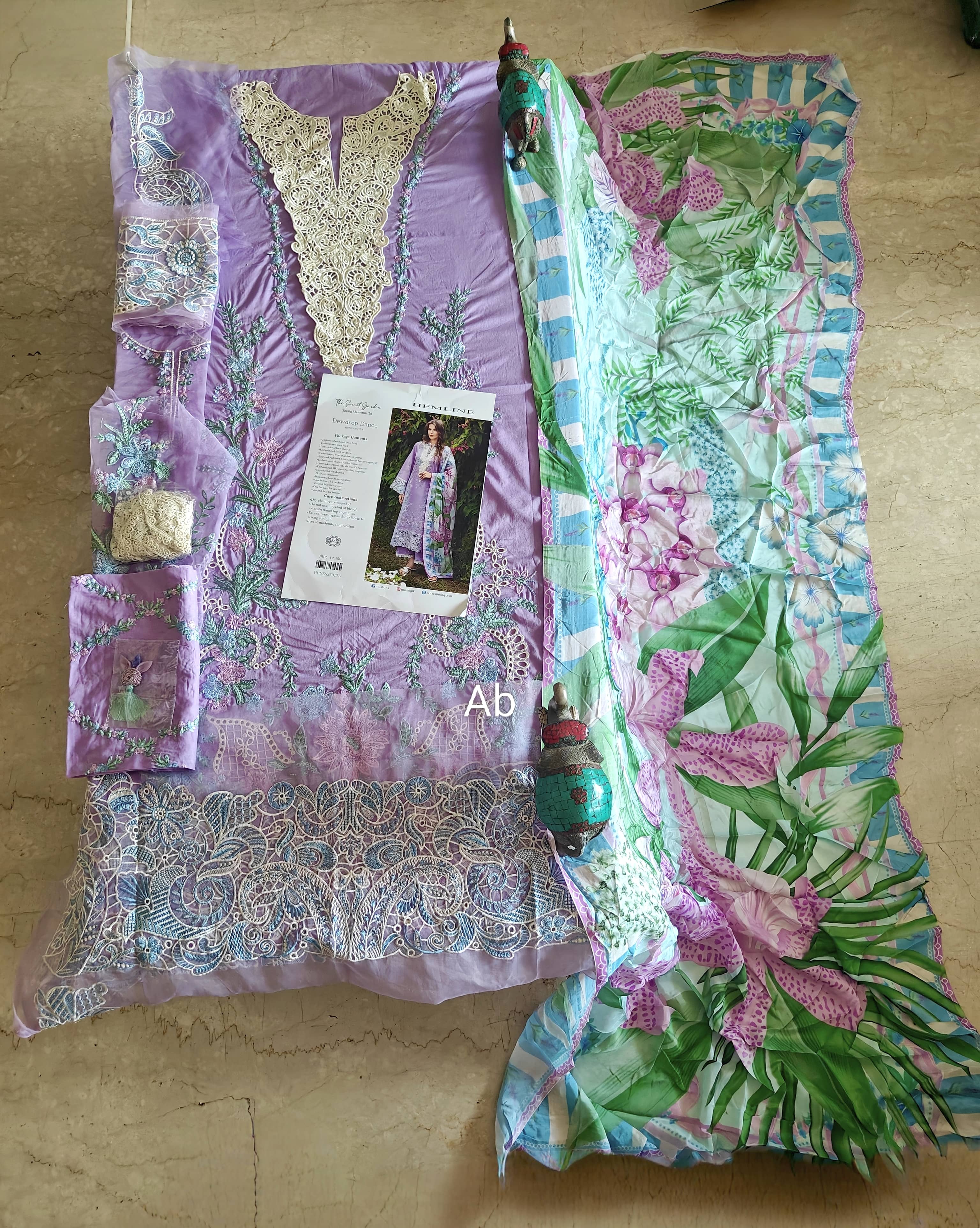 img_mushq_hemline_awwal_boutique