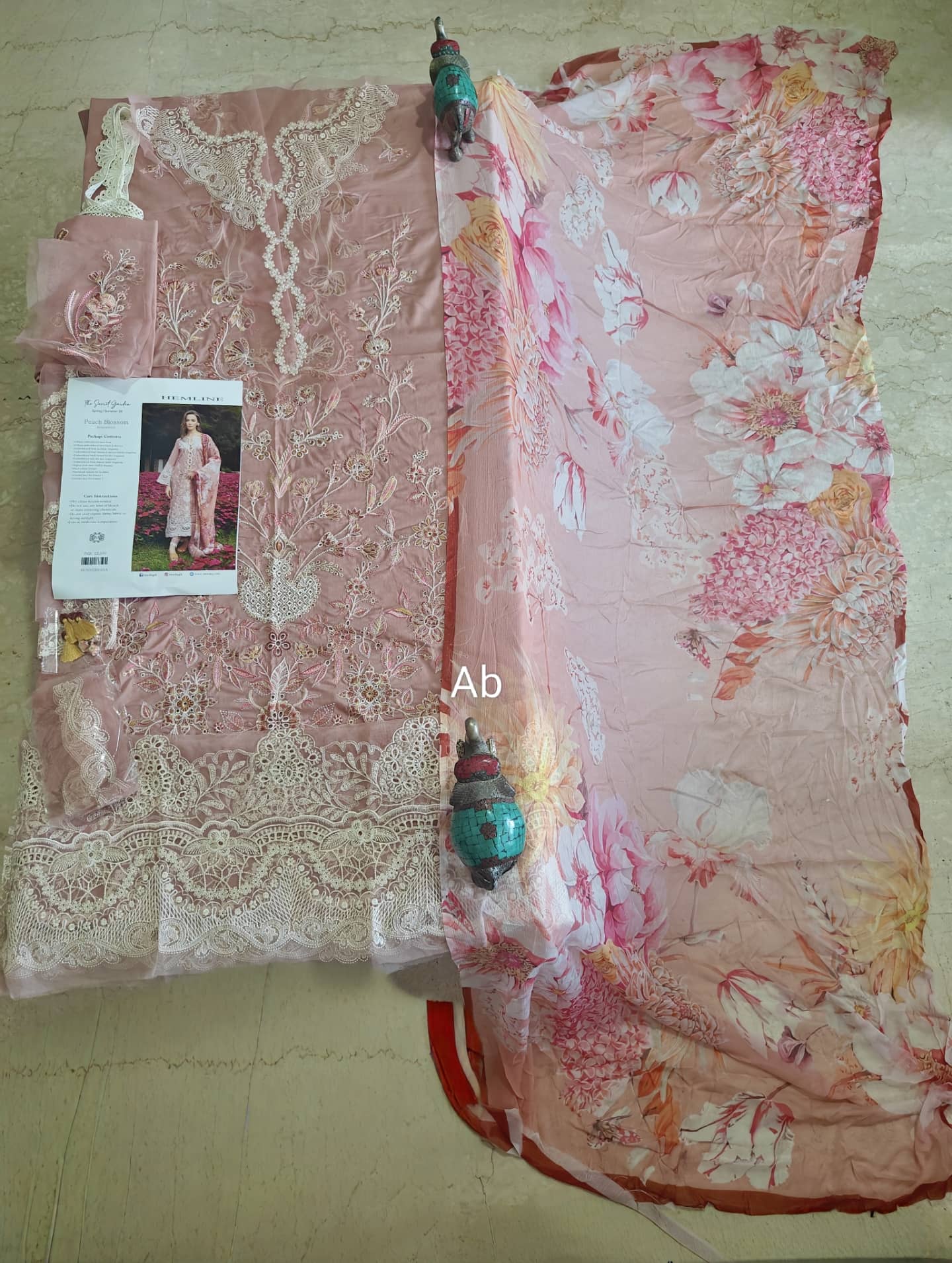 img_mushq_hemline_awwal_boutique
