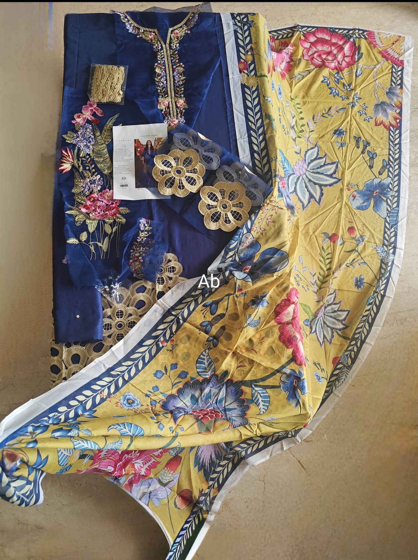 Open Pic/Mushq Hemline Odyssey 26/Ines