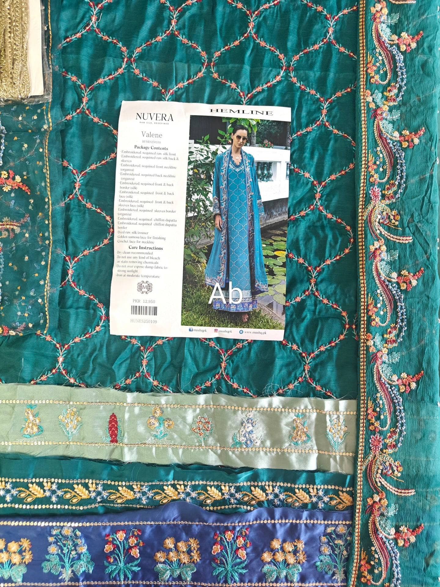 img_mushq_nuvera_silk_awwal_boutique