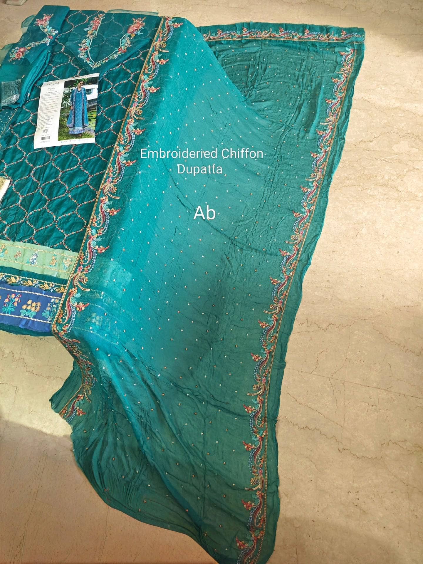 img_mushq_nuvera_silk_awwal_boutique