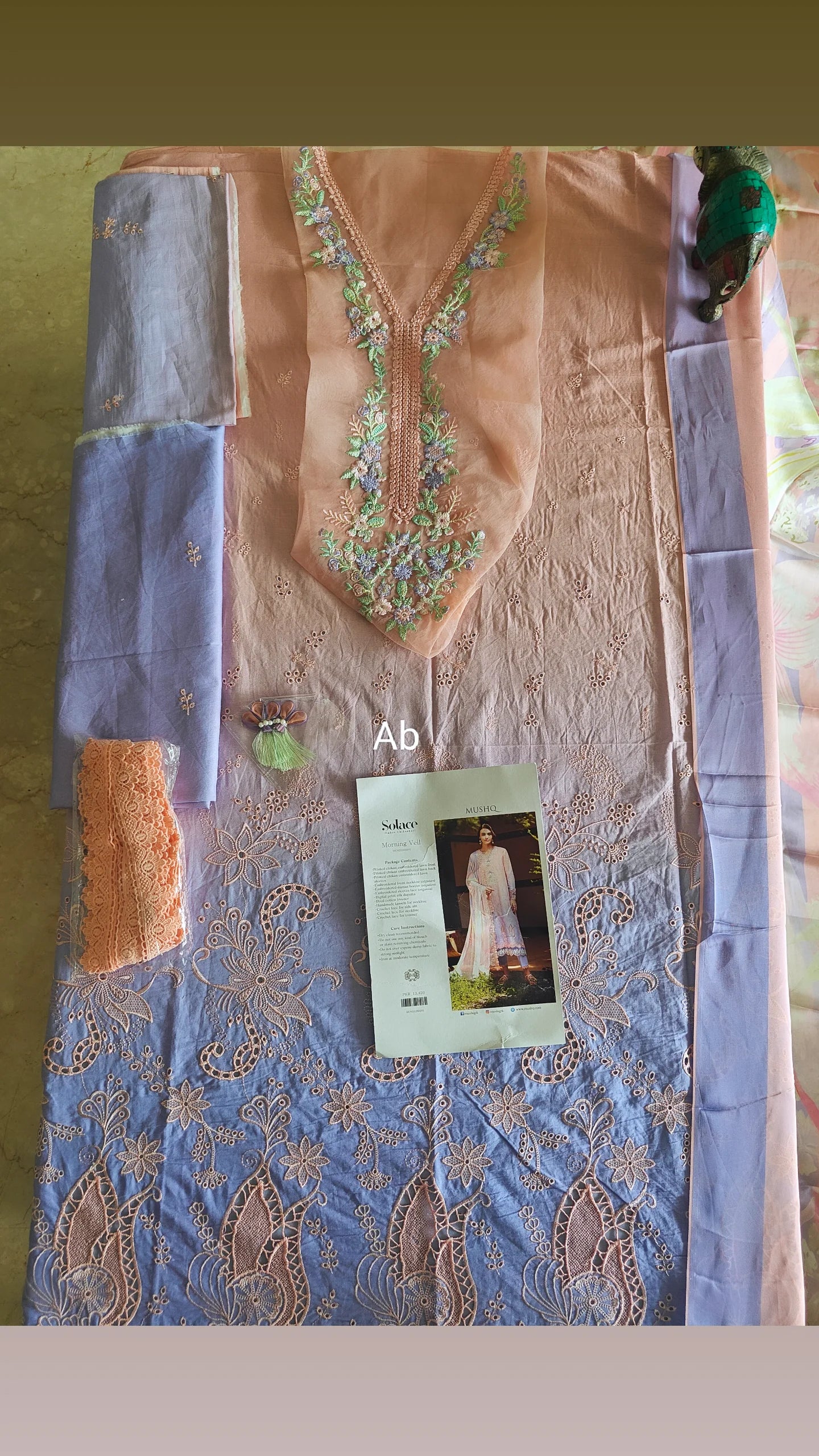 Open Pic/Mushq Solace Luxury 26/Morning Veil/Lavender Pink