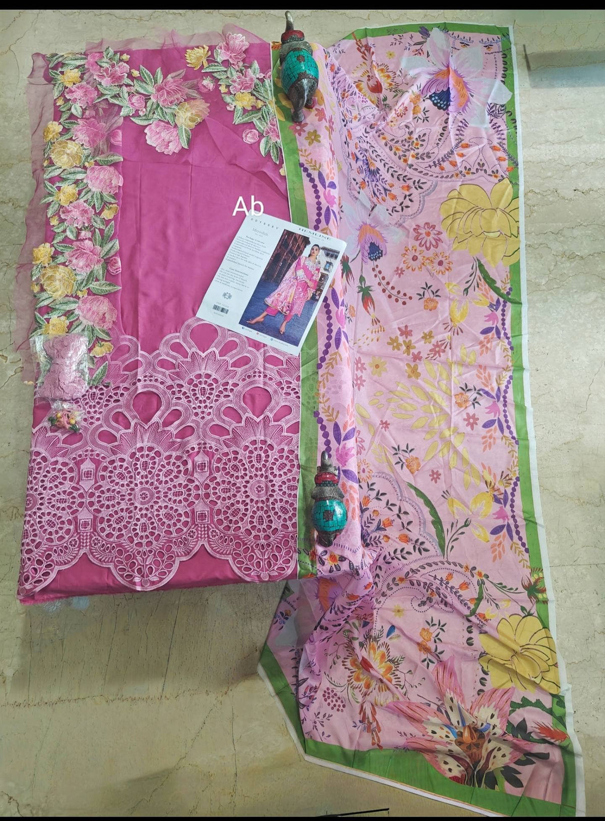 img_mushq_hemline_awwal_boutique