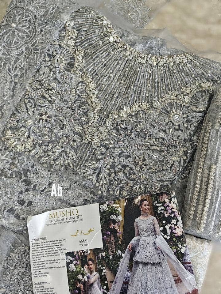 img_open_pic_mushq_trousseau_de_luxe_formal_wedding_awwal_boutique