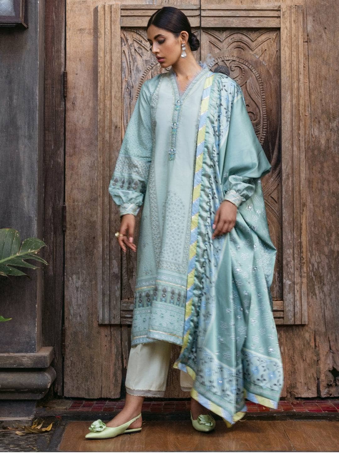 img_mushq_silk_awwal_boutique
