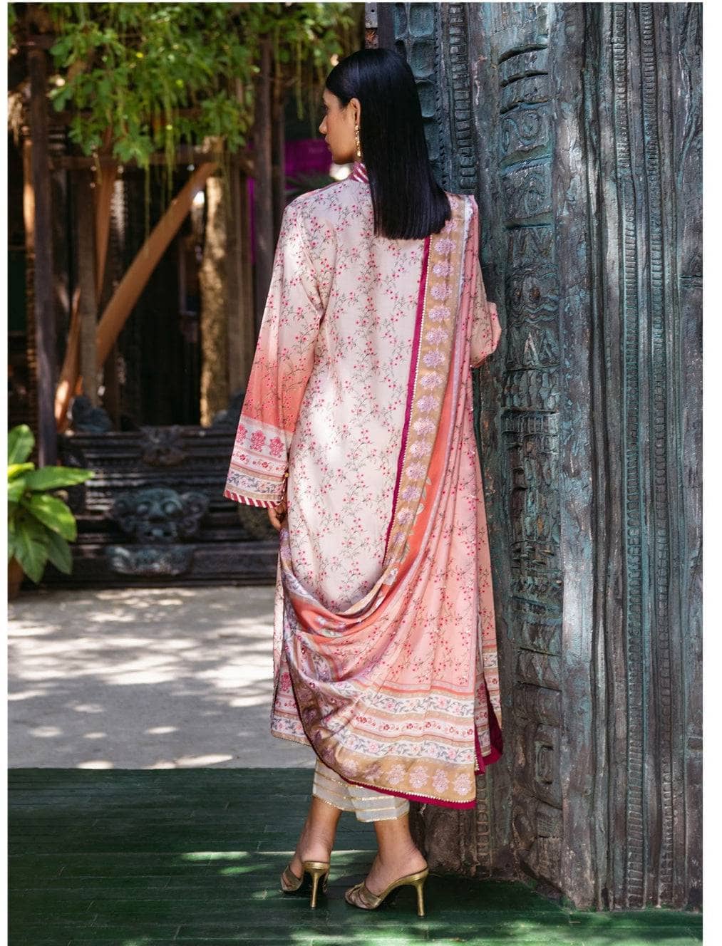 img_mushq_silk_awwal_boutique