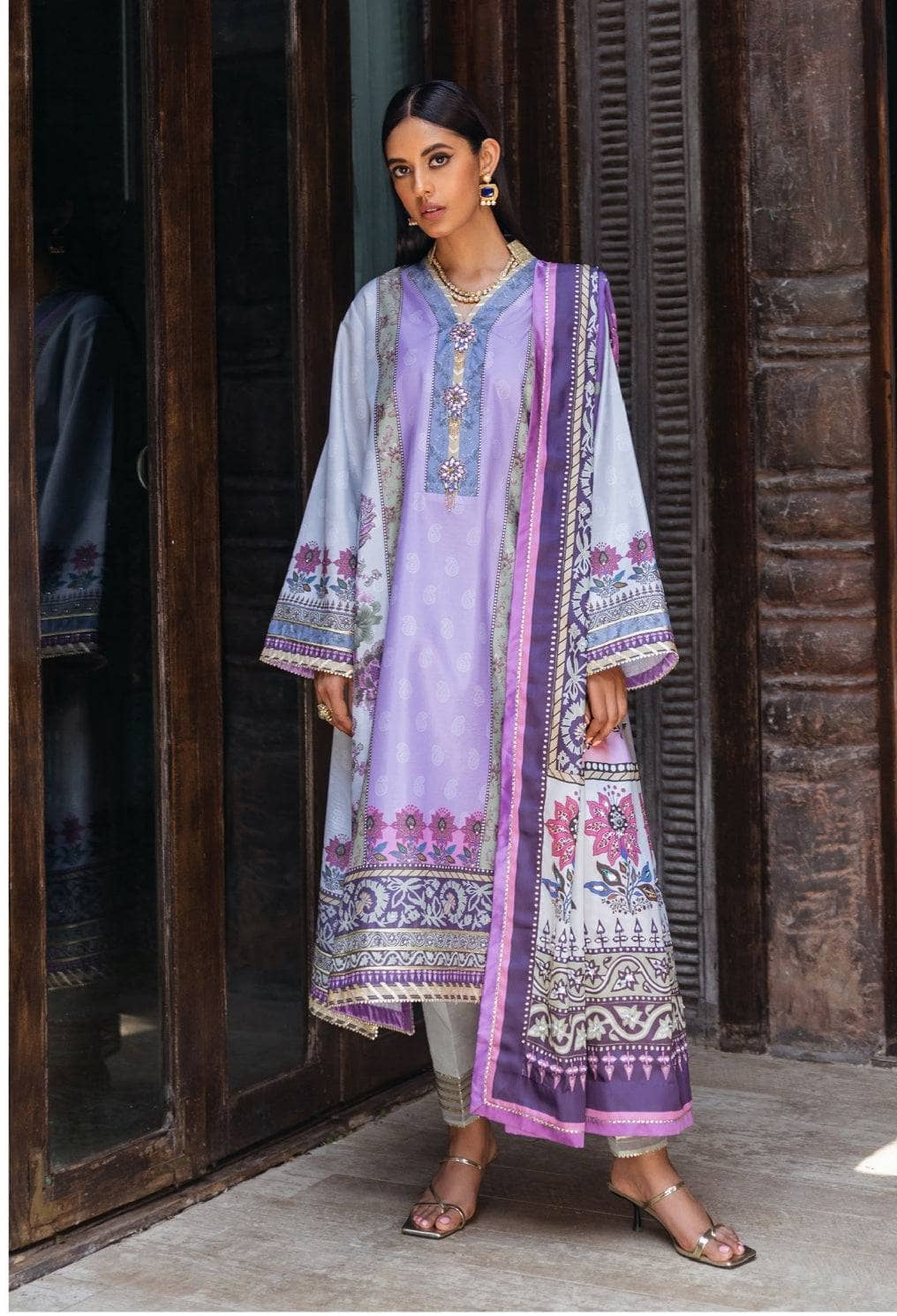 img_mushq_silk_awwal_boutique