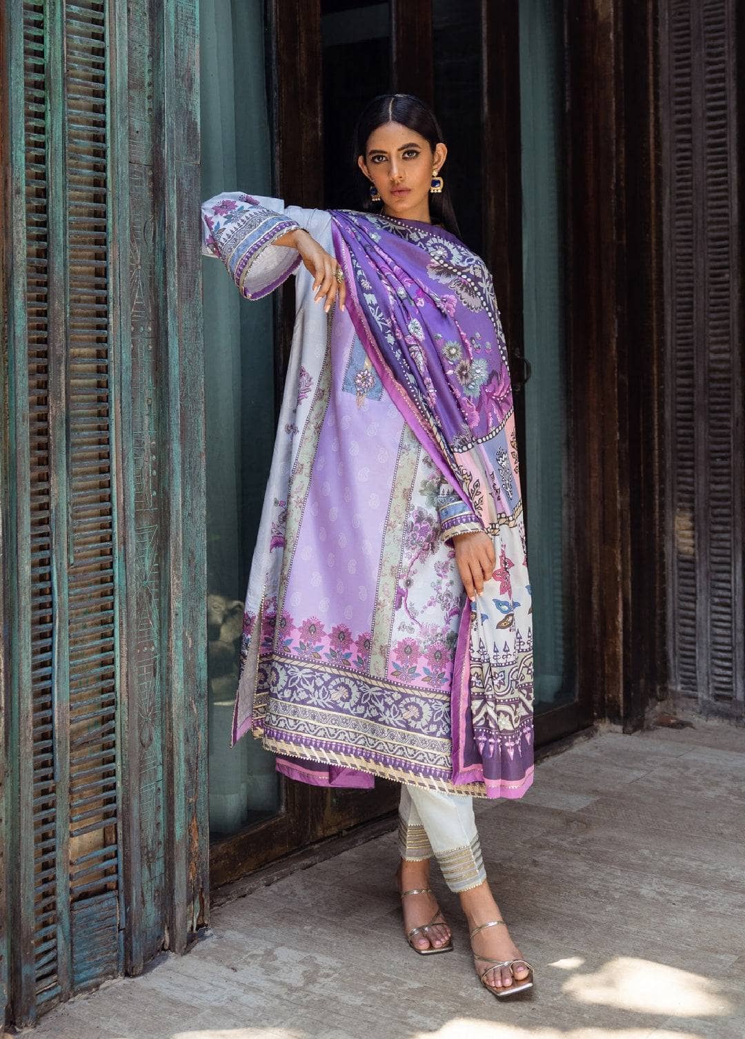 img_mushq_silk_awwal_boutique