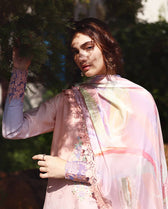 Sale‼️Mushq Solace Luxury 26/Morning Veil/Lavender Pink