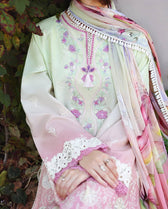 Sale‼️Mushq Solace Luxury 26/Petal Pull/Pale Off White & Pink