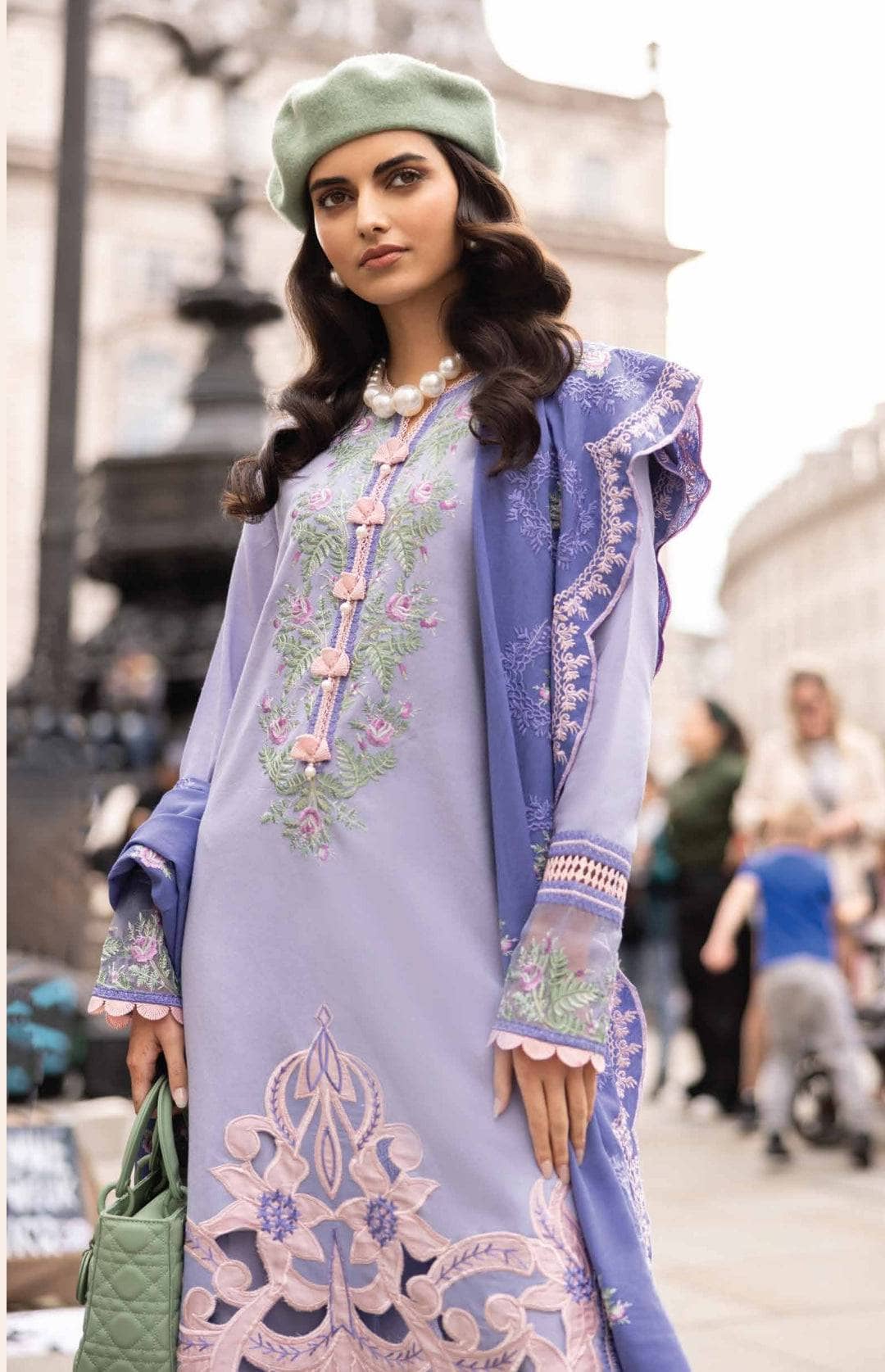 img_mushq_broadway_awwal_boutique