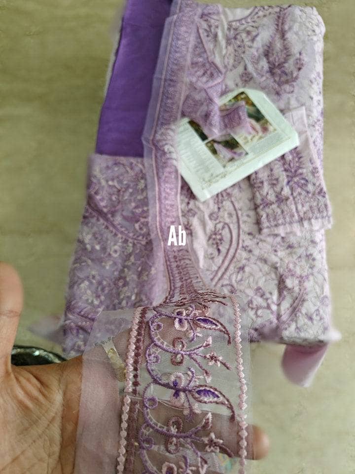 img_nilofer_shahid_lawn_awwal_boutique