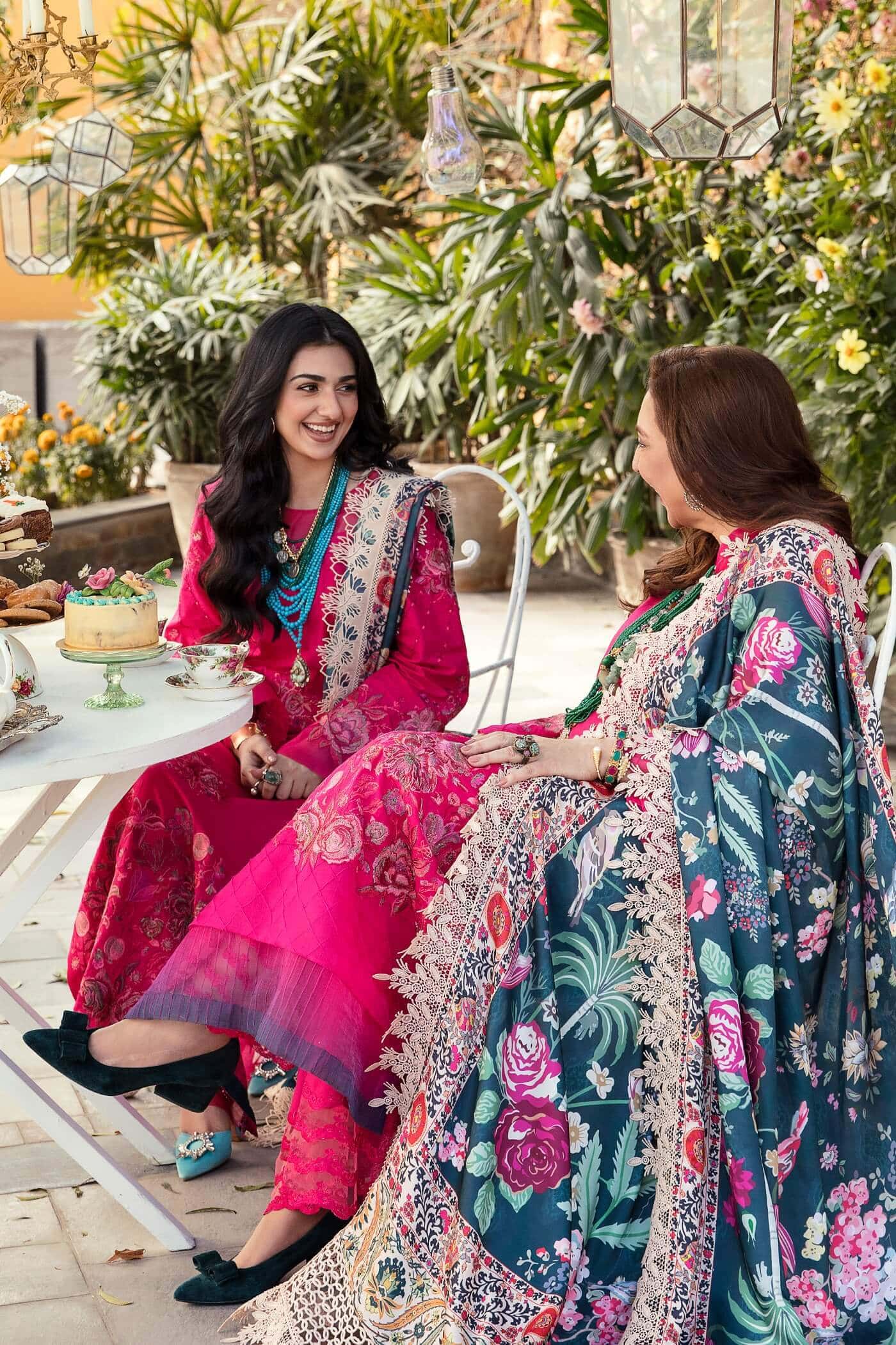 img_nilofer_shahid_lawn_23_awwal_boutique