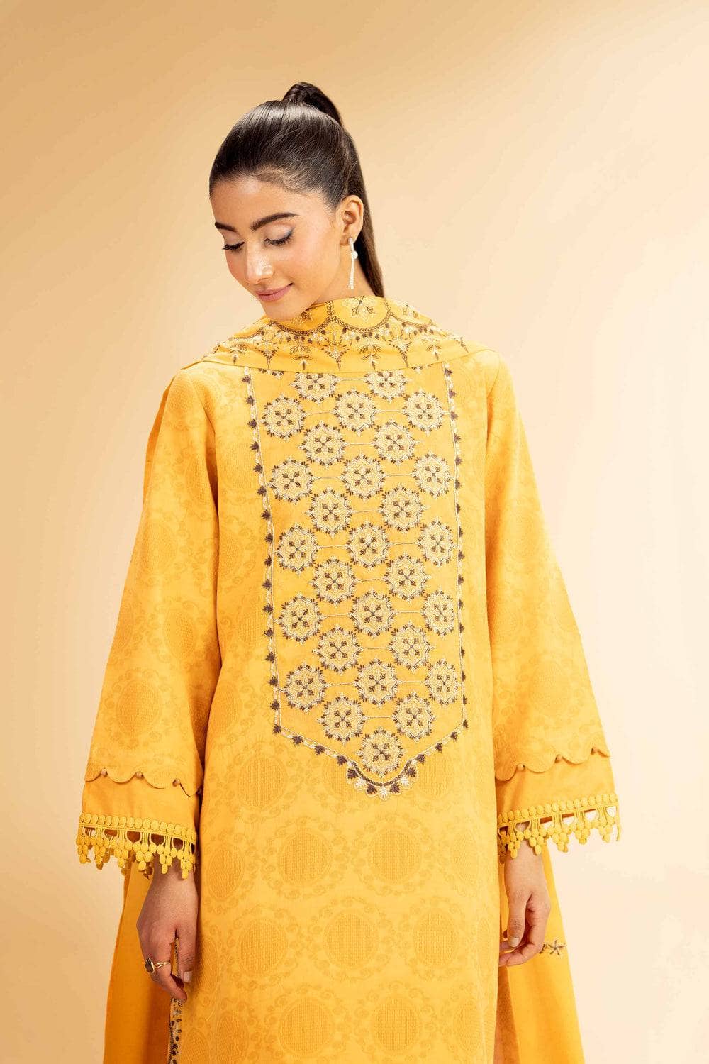 img_nishat_lawn_awwal_boutique