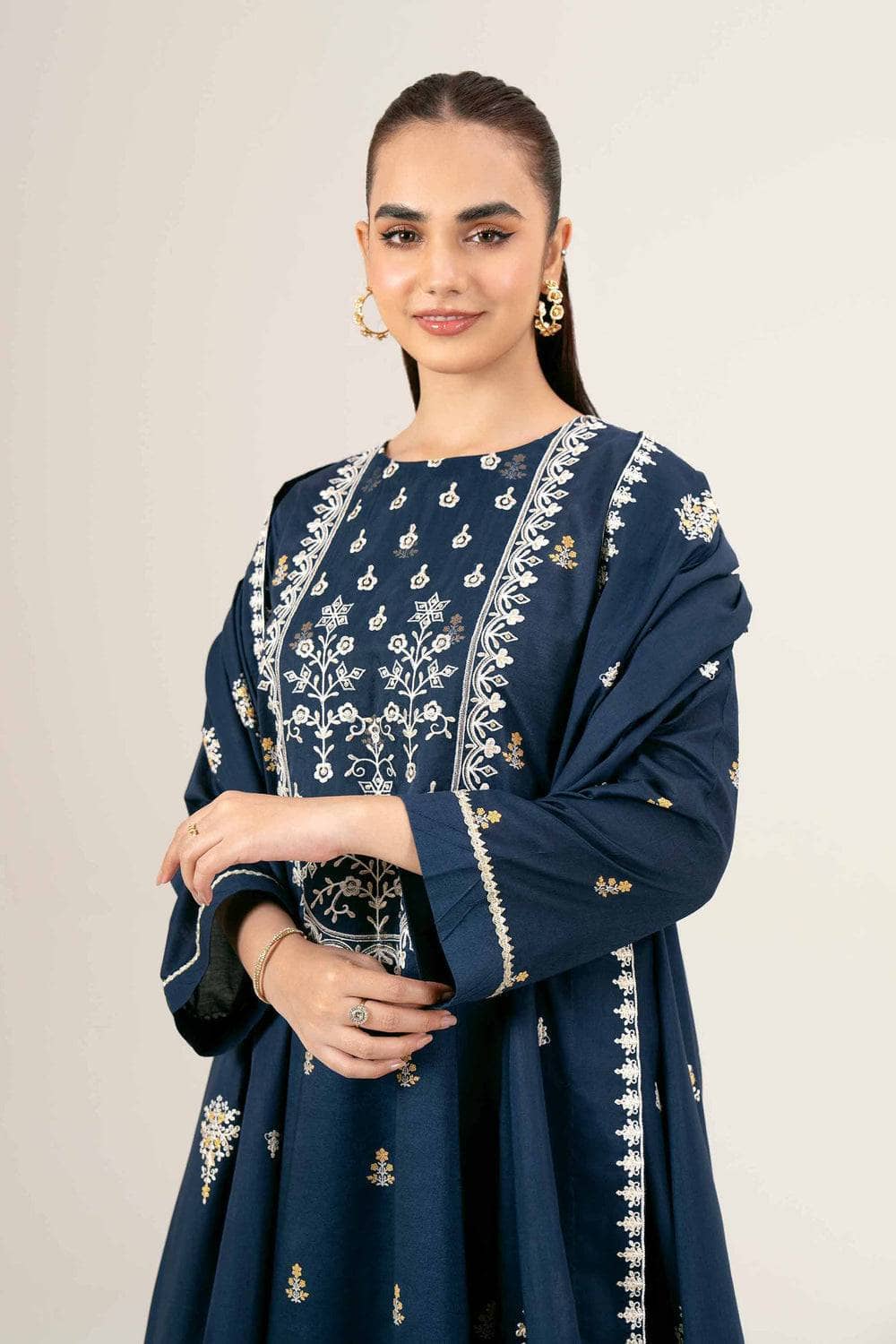 img_nishat_lawn_awwal_boutique