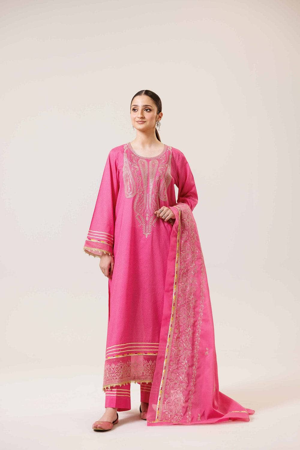 img_nishat_lawn_awwal_boutique