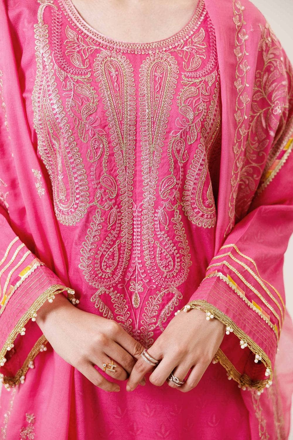 img_nishat_lawn_awwal_boutique