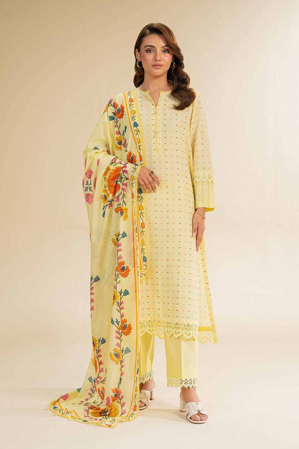 img_nishat_lawn_awwal_boutique